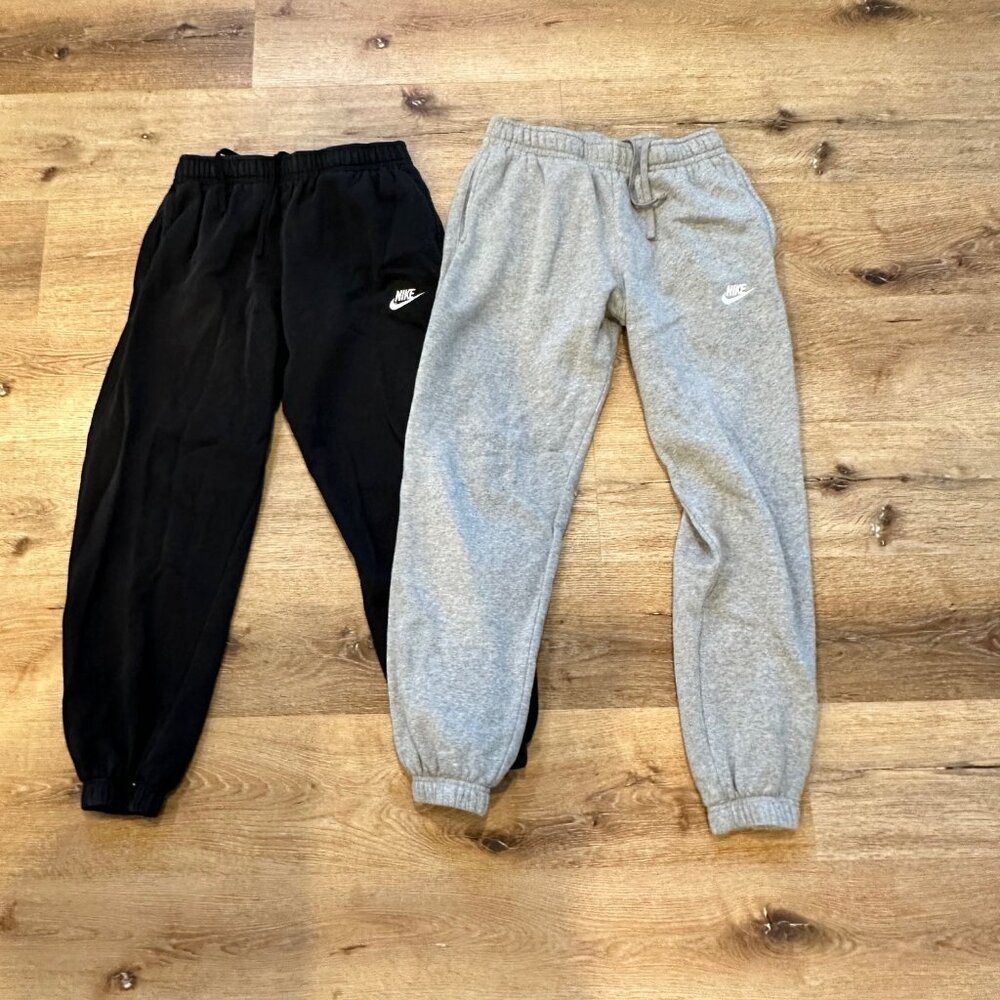 2 Pair Men's Nike Sweatpants Size Small